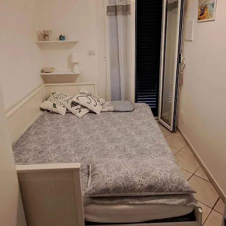 Via Del Mare 20 - Goelba Apartment *